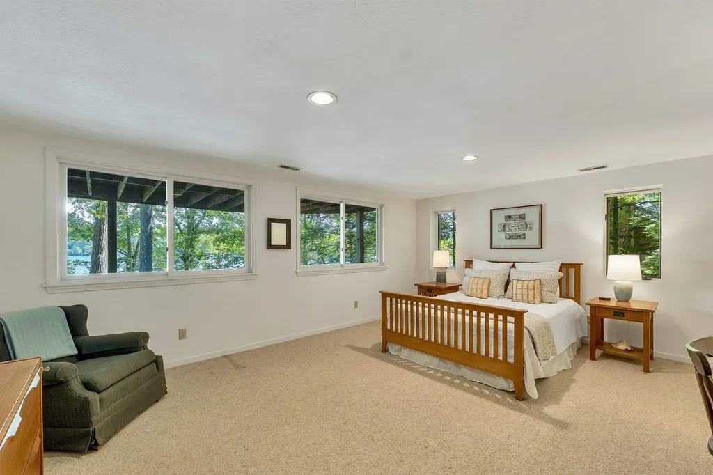 6 Wyanoke Gate Lane Wolfeboro NH 03894
