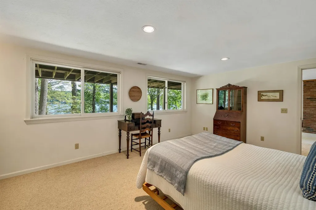 6 Wyanoke Gate Lane Wolfeboro NH 03894