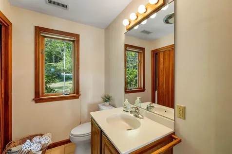 6 Wyanoke Gate Lane Wolfeboro NH 03894