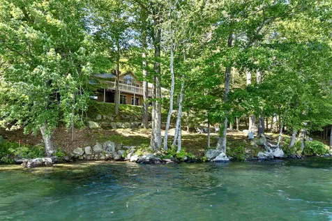 6 Wyanoke Gate Lane Wolfeboro NH 03894
