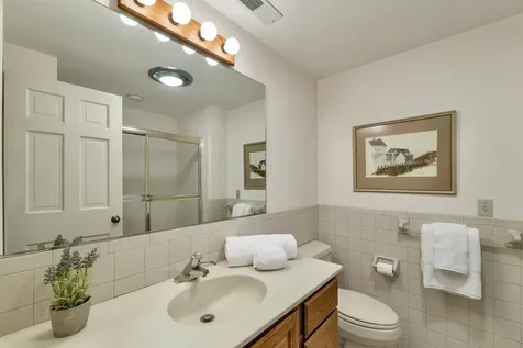 6 Wyanoke Gate Lane Wolfeboro NH 03894
