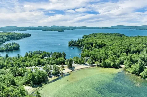 6 Wyanoke Gate Lane Wolfeboro NH 03894