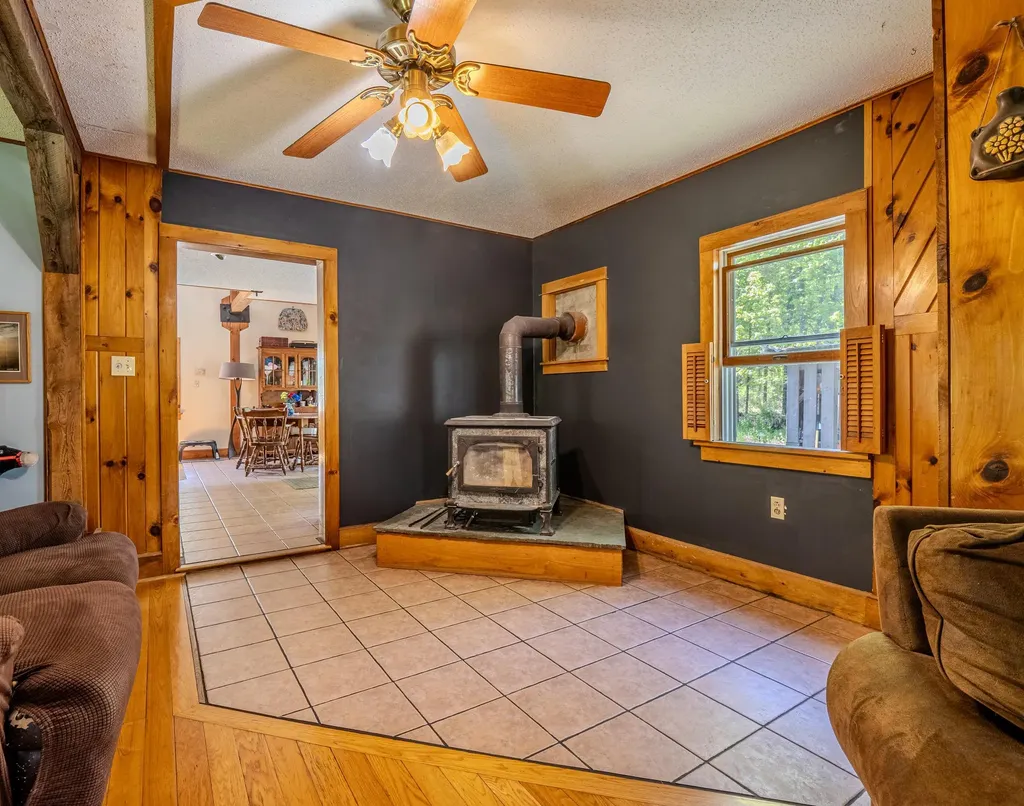 1276 York Street Extension Poultney VT 05764