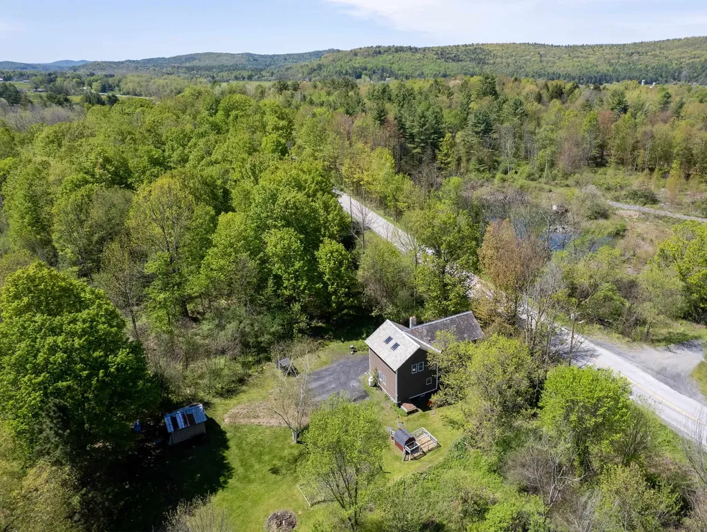 1276 York Street Extension Poultney VT 05764