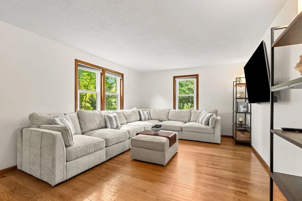 29 Harris Road Windham NH 03087