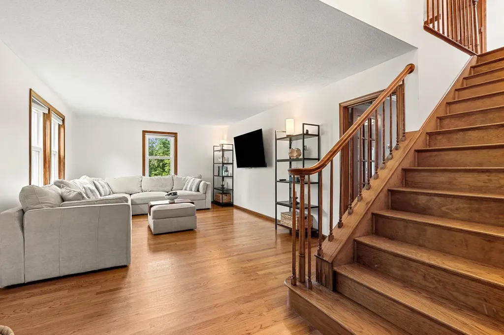 29 Harris Road Windham NH 03087
