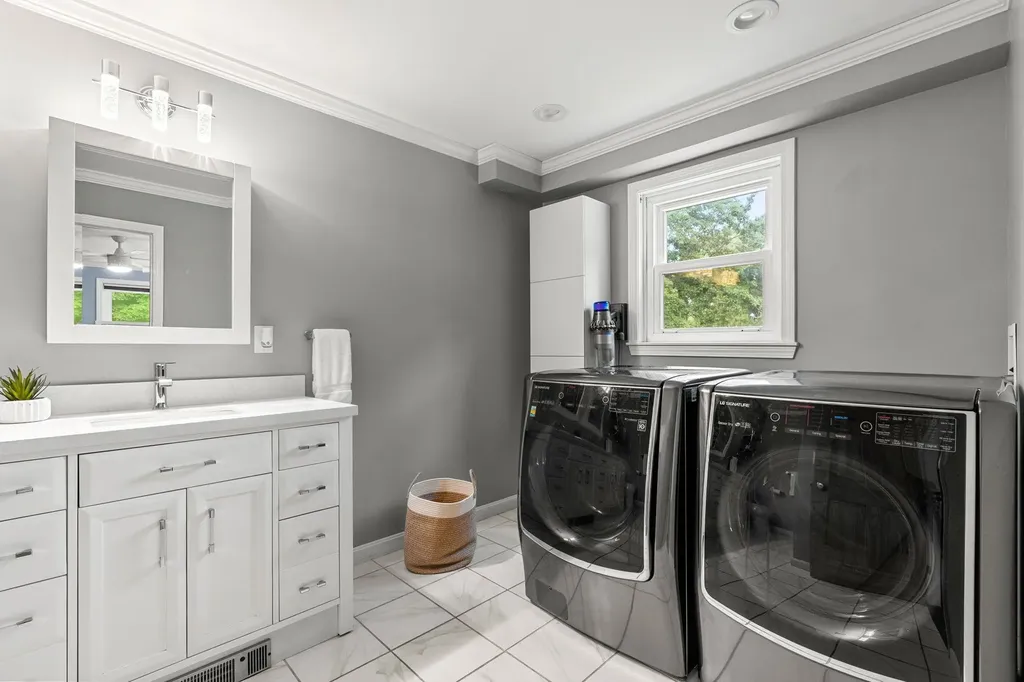 29 Harris Road Windham NH 03087