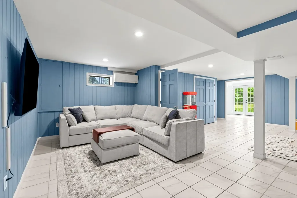 29 Harris Road Windham NH 03087