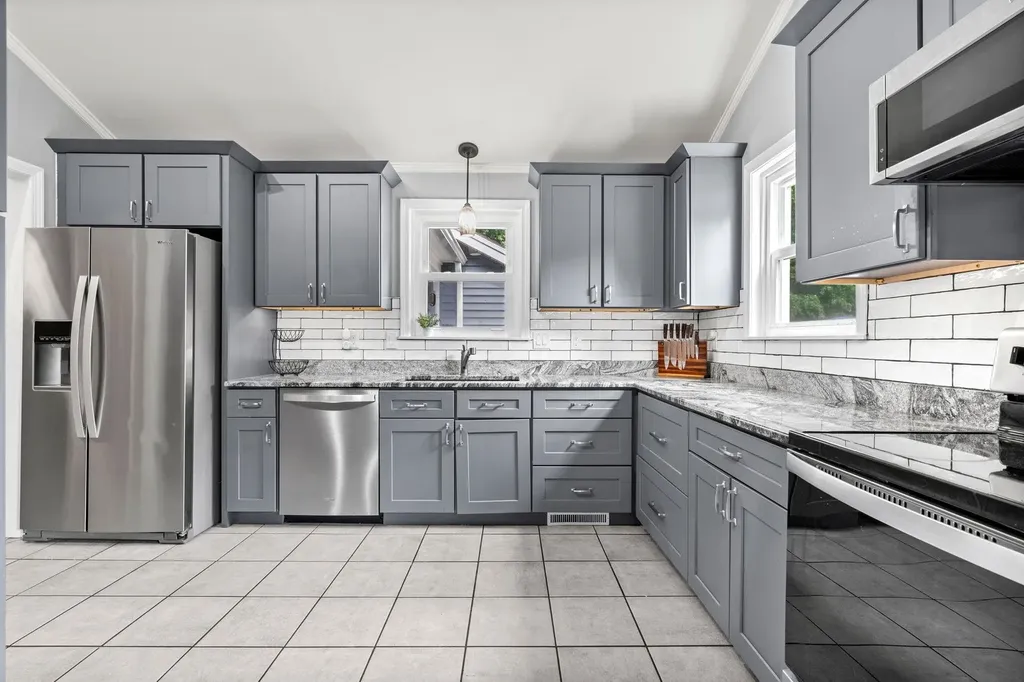 29 Harris Road Windham NH 03087
