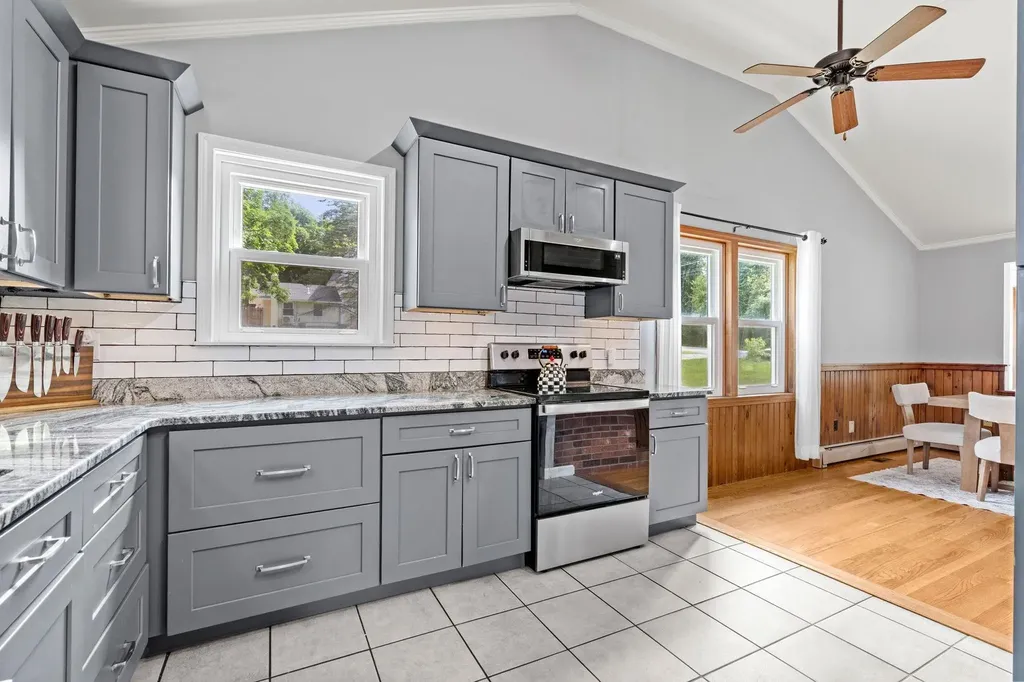 29 Harris Road Windham NH 03087