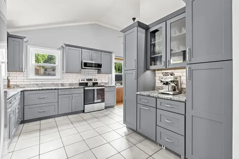 29 Harris Road Windham NH 03087