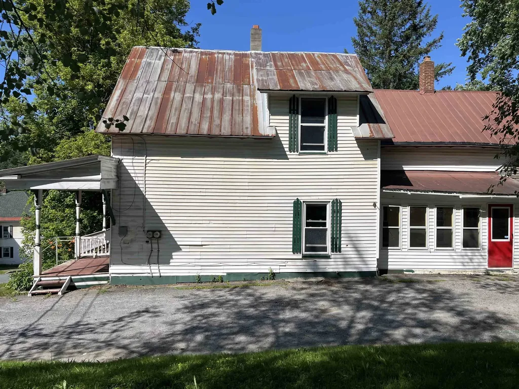 35 Mountain Avenue St. Johnsbury VT 05819