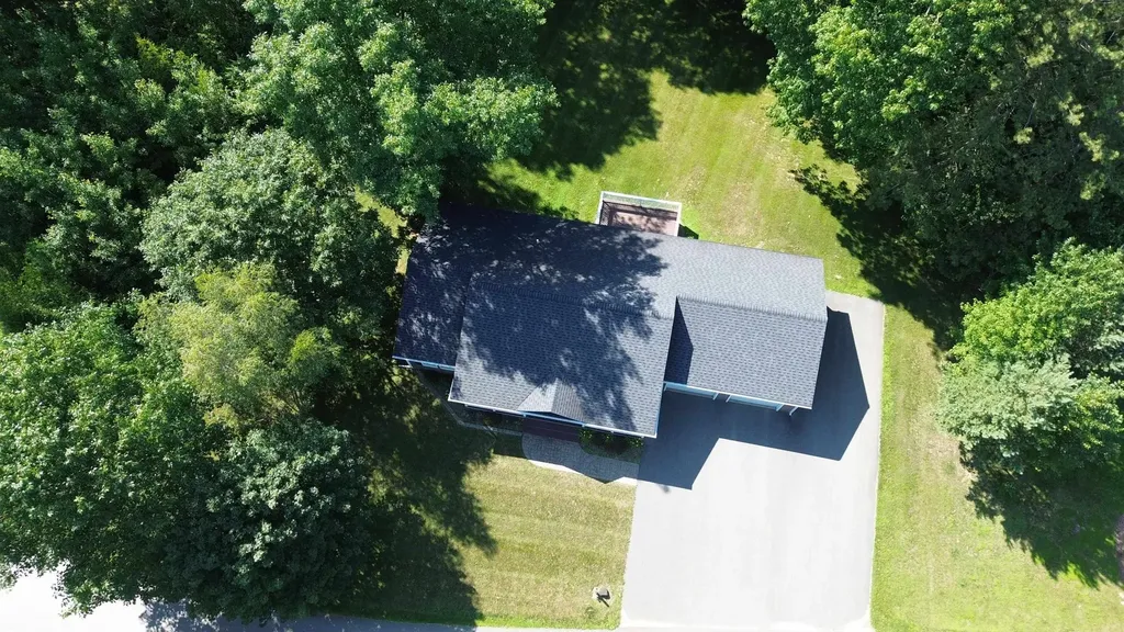 43 Cherry Lane Newport City VT 05855