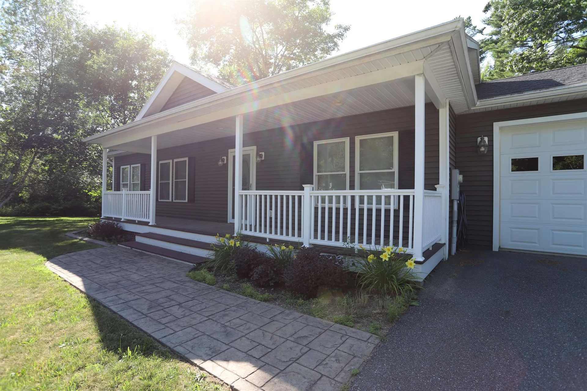43 Cherry Lane Newport City VT 05855
