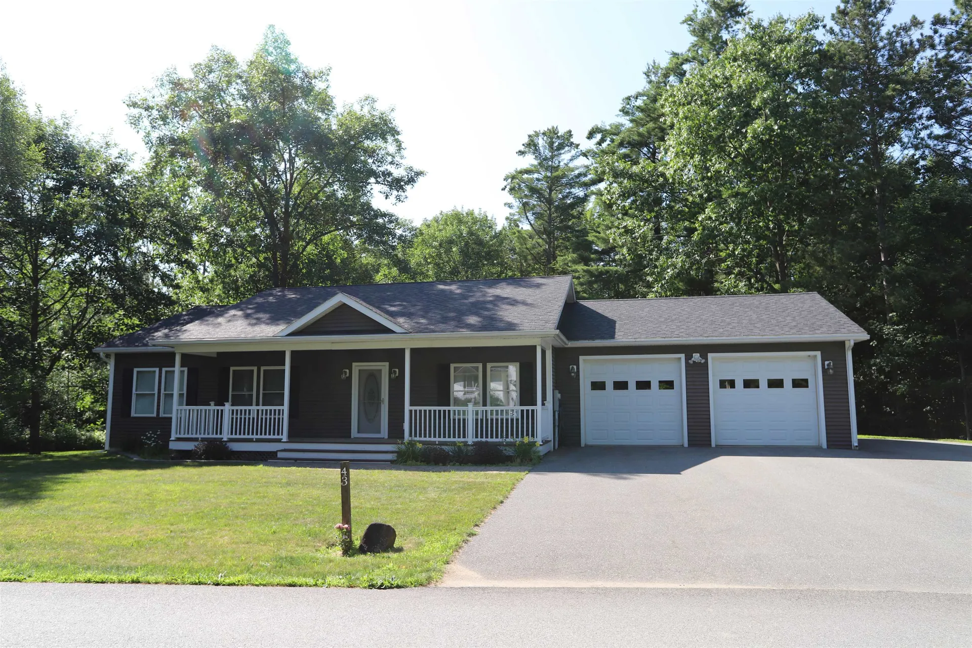 43 Cherry Lane Newport City VT 05855