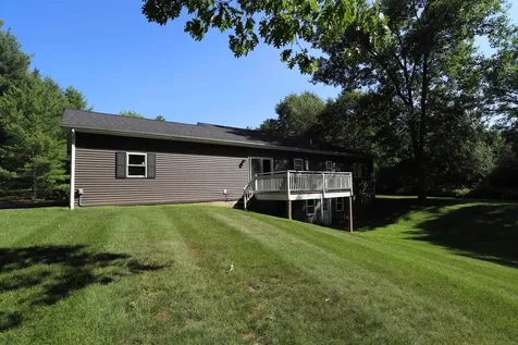 43 Cherry Lane Newport City VT 05855