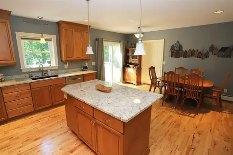 43 Cherry Lane Newport City VT 05855
