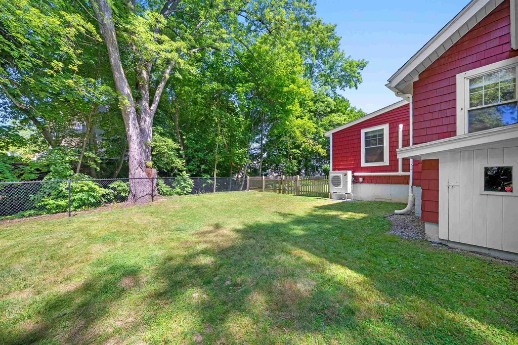 22 1/2 Baker Street Dover NH 03820