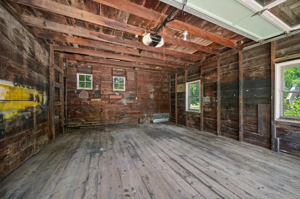 22 1/2 Baker Street Dover NH 03820