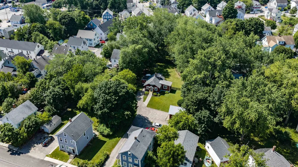 22 1/2 Baker Street Dover NH 03820