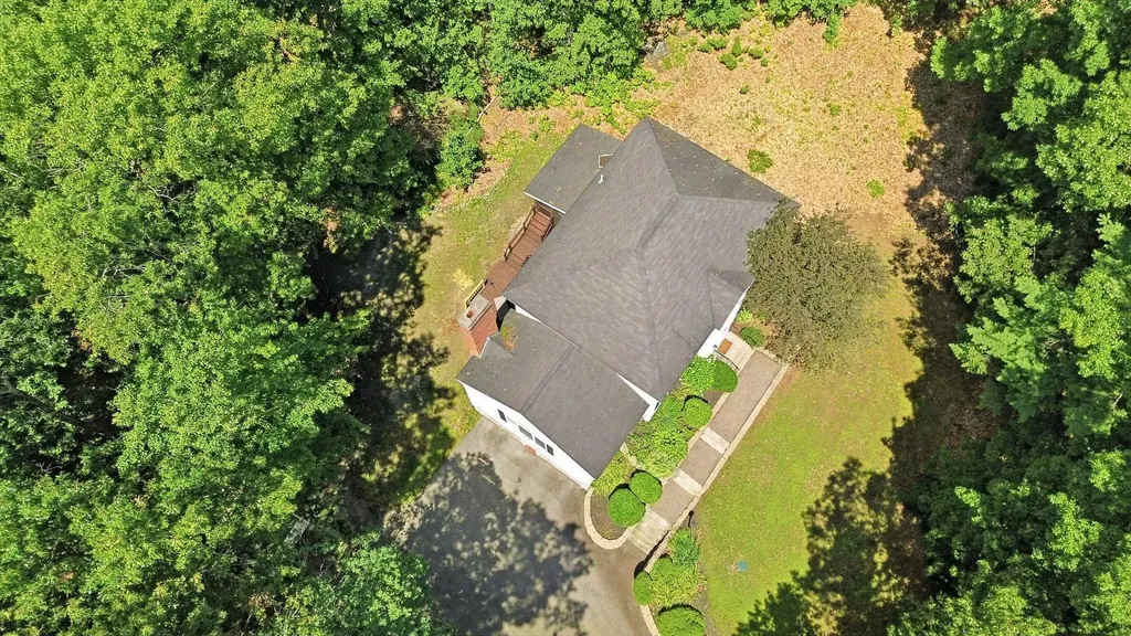 4 Longmeadow Road Windham NH 03087