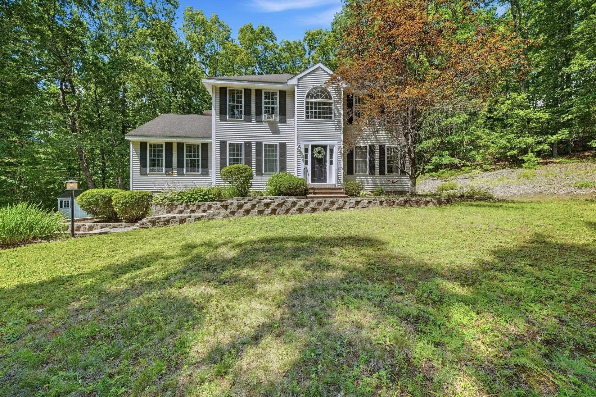4 Longmeadow Road Windham NH 03087