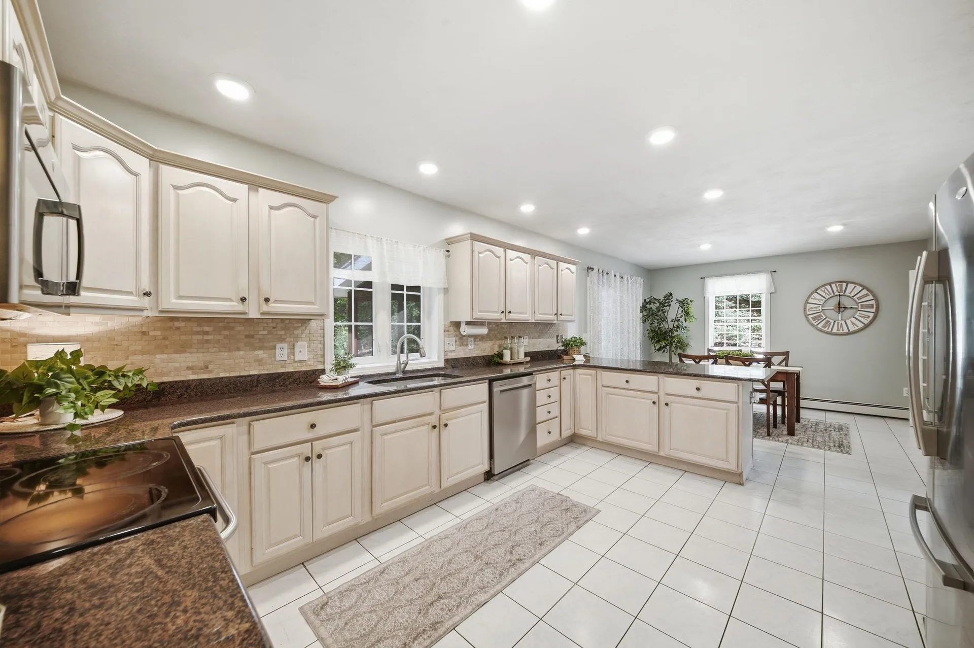 4 Longmeadow Road Windham NH 03087