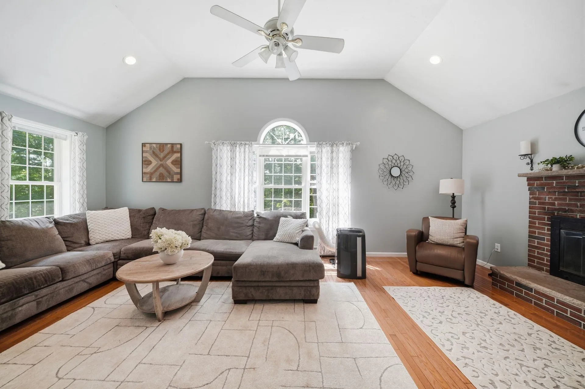 4 Longmeadow Road Windham NH 03087