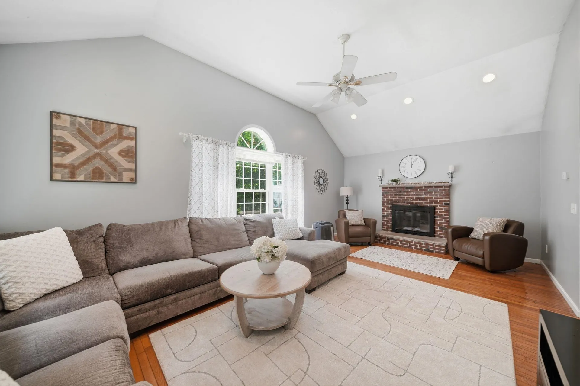 4 Longmeadow Road Windham NH 03087