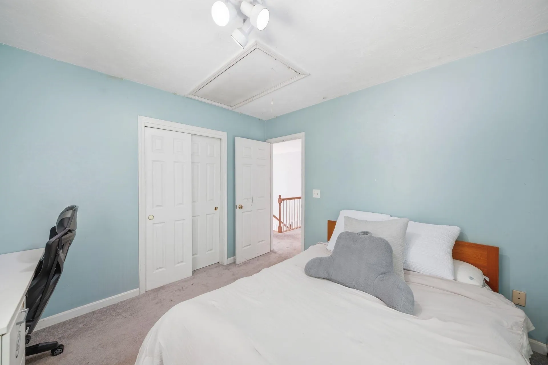 4 Longmeadow Road Windham NH 03087