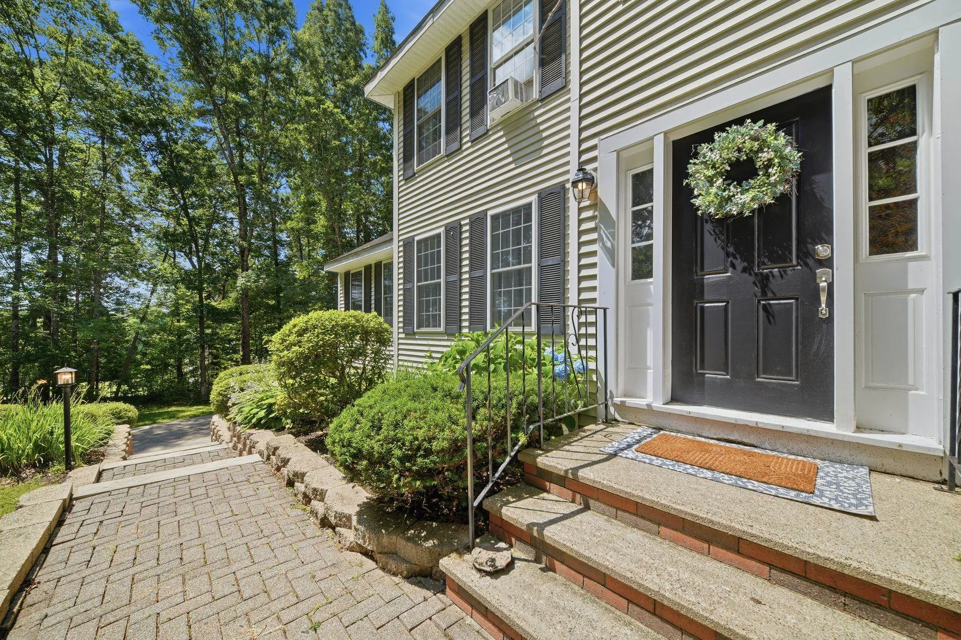 4 Longmeadow Road Windham NH 03087
