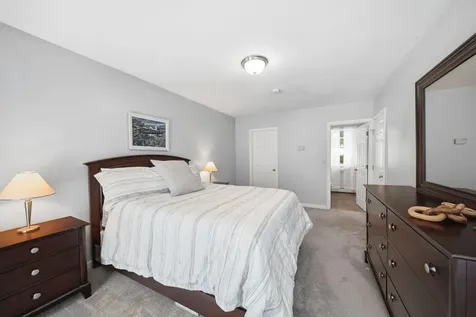 4 Longmeadow Road Windham NH 03087