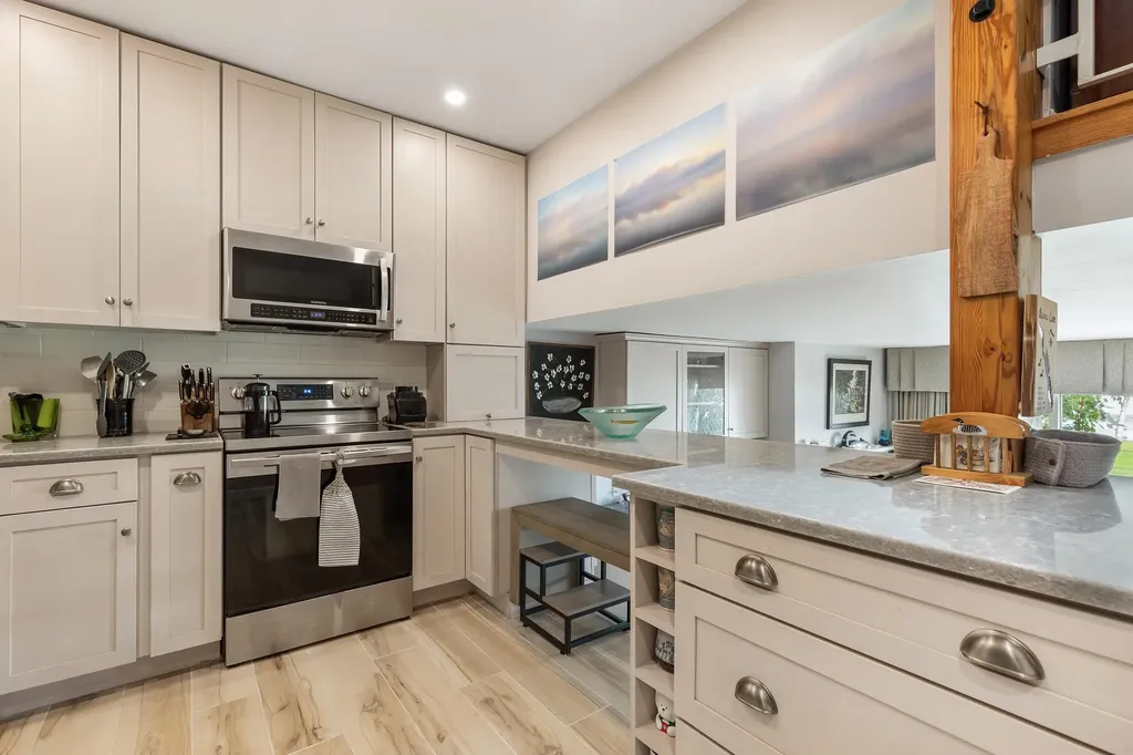 37 Landing Road Enfield NH 03748