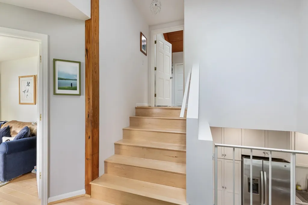 37 Landing Road Enfield NH 03748