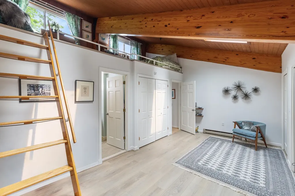 37 Landing Road Enfield NH 03748