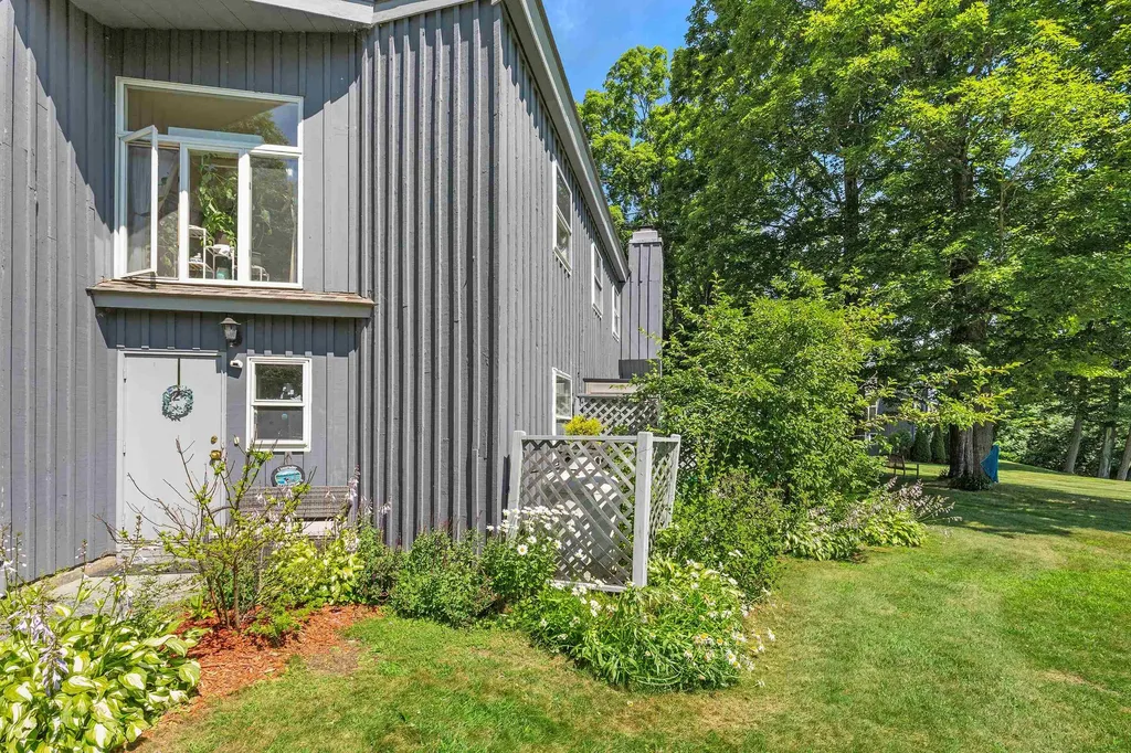 37 Landing Road Enfield NH 03748