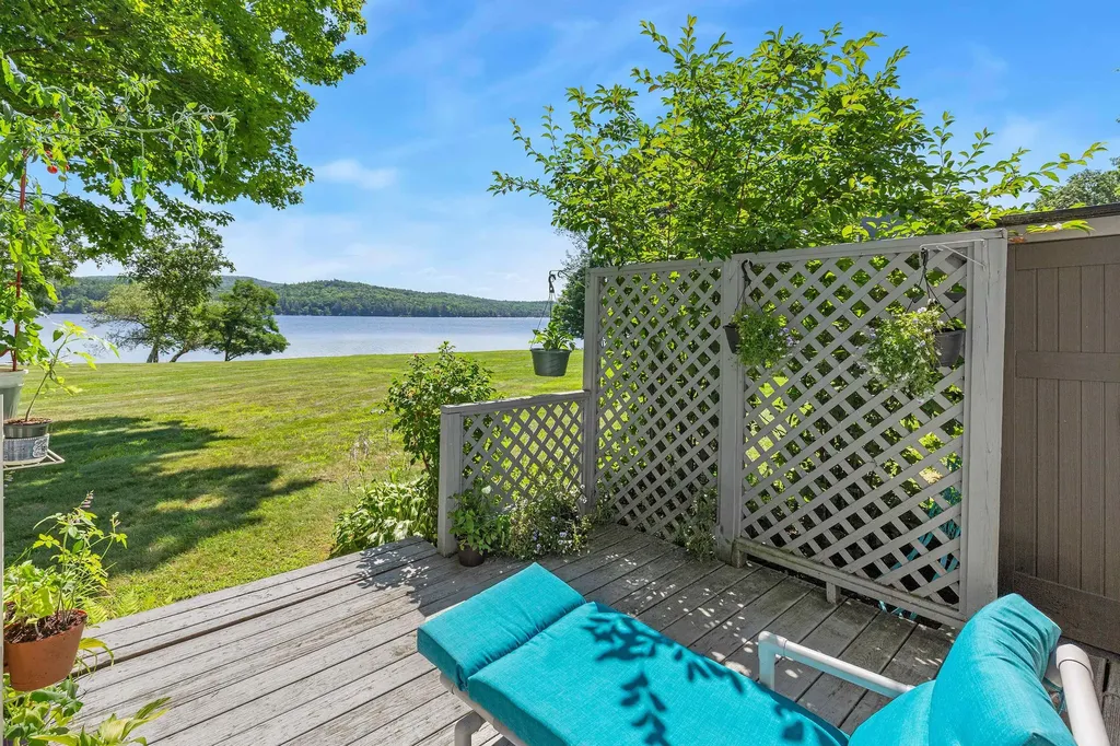 37 Landing Road Enfield NH 03748