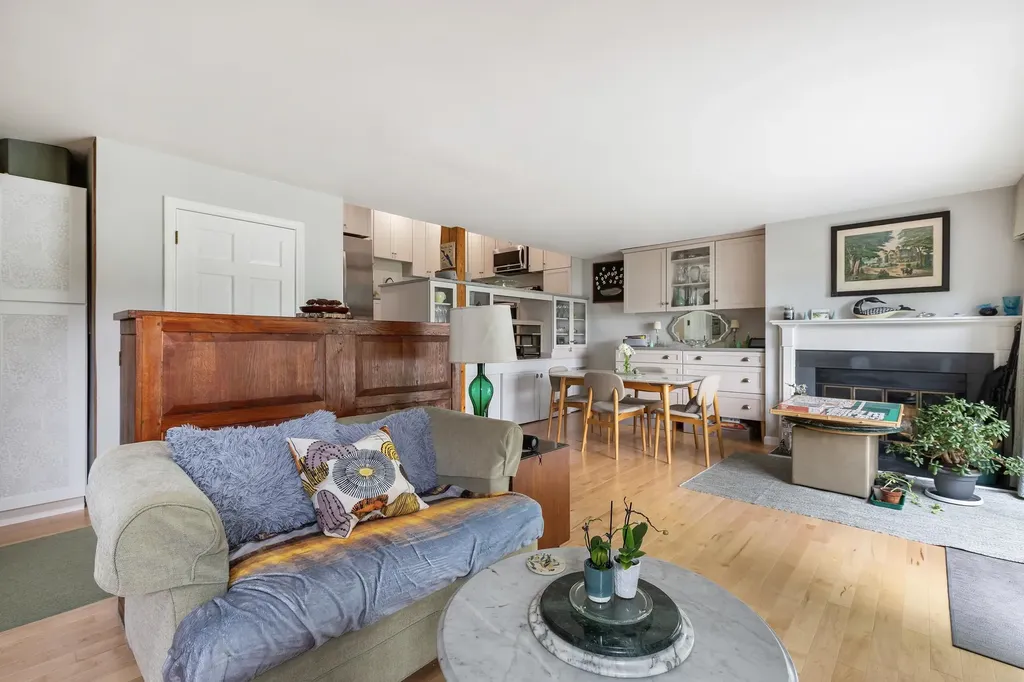 37 Landing Road Enfield NH 03748