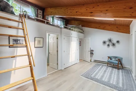 37 Landing Road Enfield NH 03748