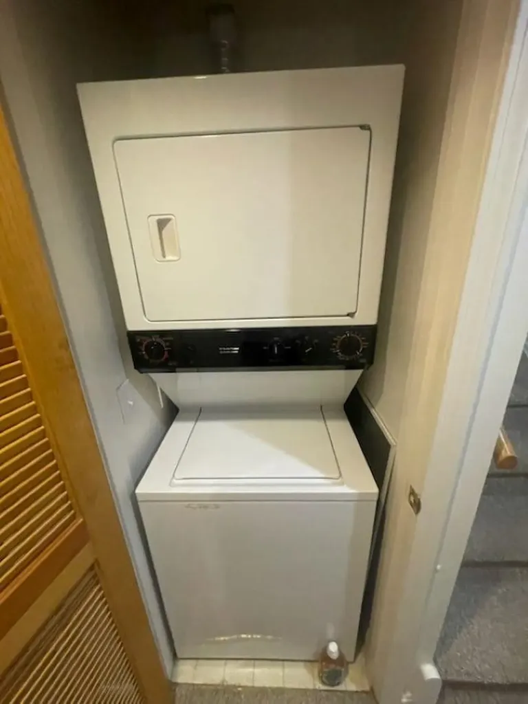 16 Trailside Executive 16 Cambridge VT 05464