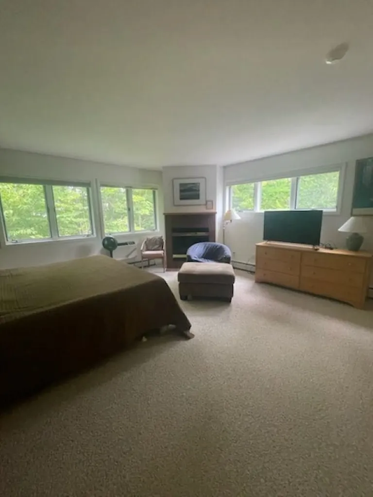 16 Trailside Executive 16 Cambridge VT 05464