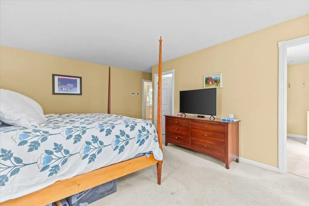 10 Brownell Way South Burlington VT 05403