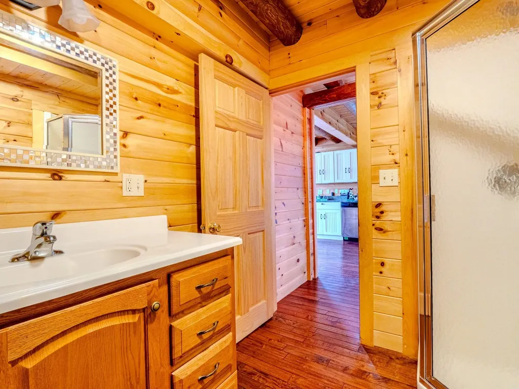242 Little Rutland Road Castleton VT 05732