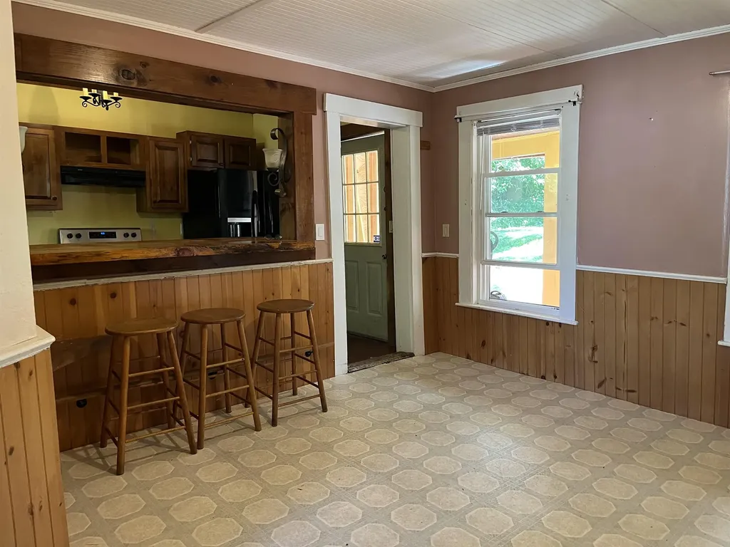 35 Mountain Avenue St. Johnsbury VT 05819