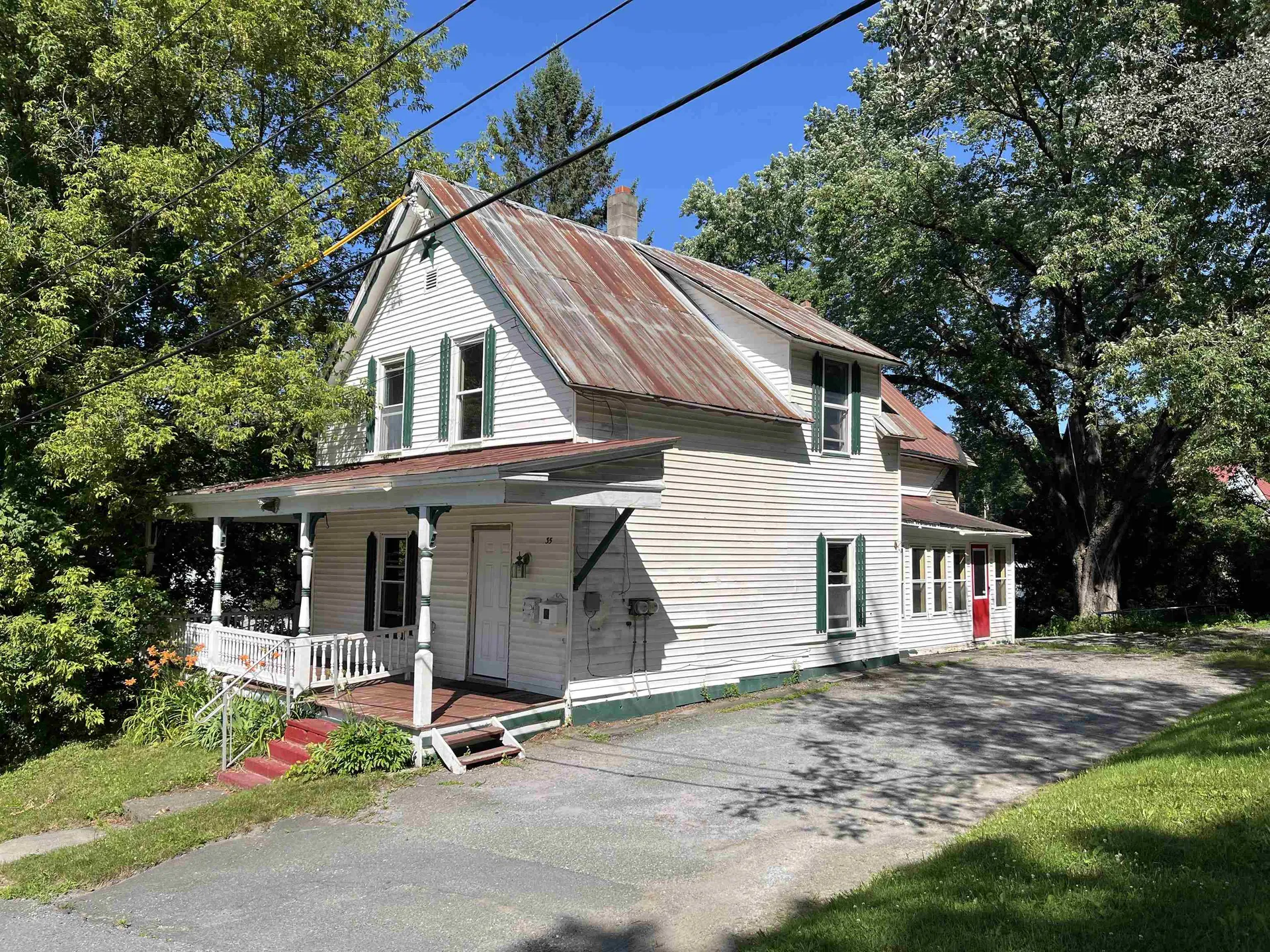 35 Mountain Avenue St. Johnsbury VT 05819