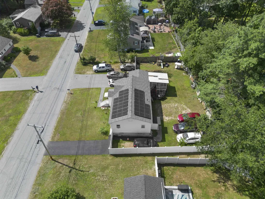 8 Haigh Avenue Salem NH 03079