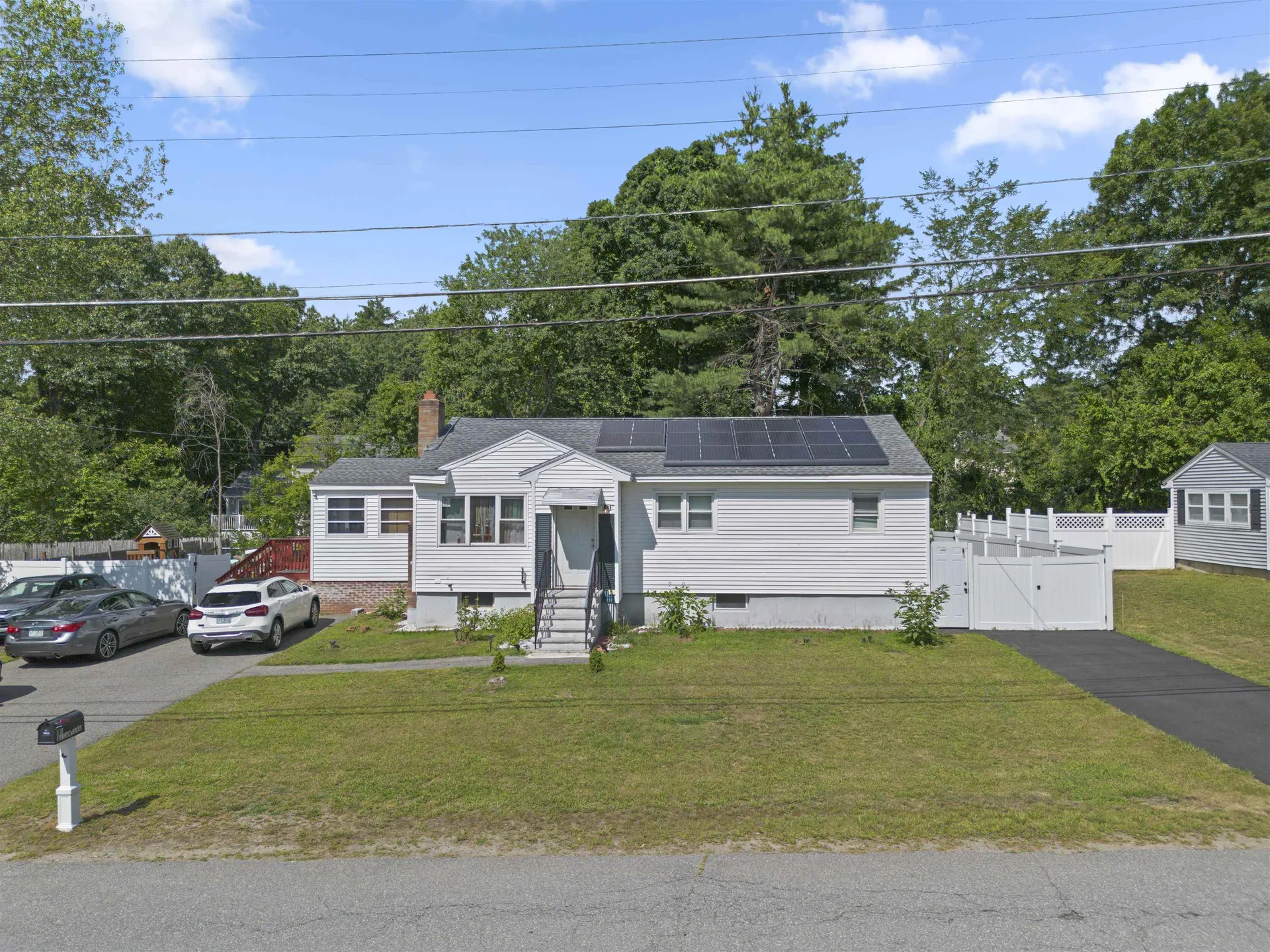 8 Haigh Avenue Salem NH 03079