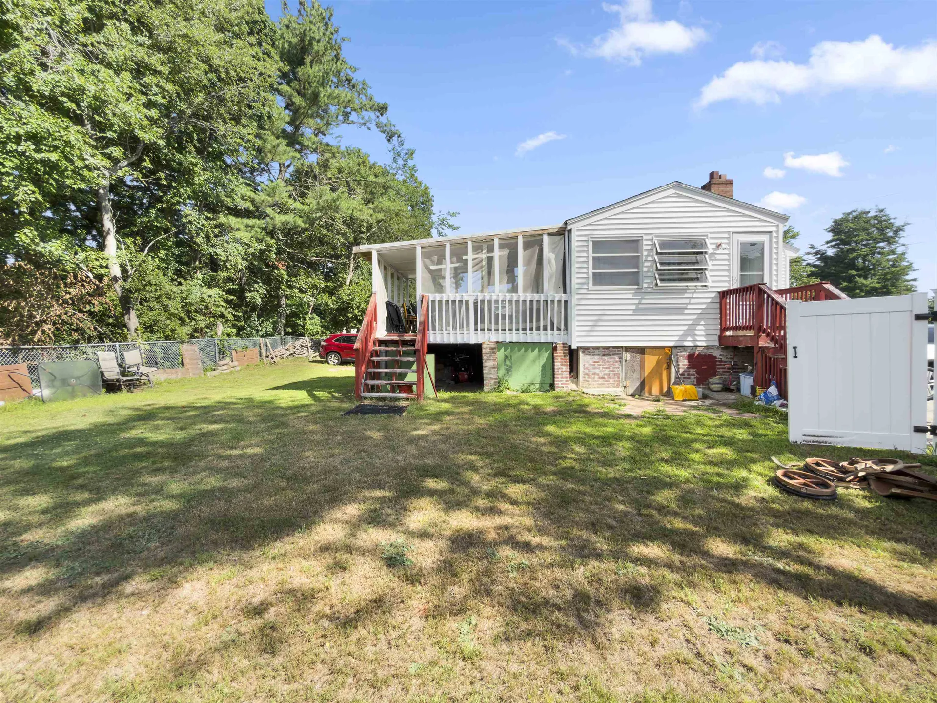 8 Haigh Avenue Salem NH 03079