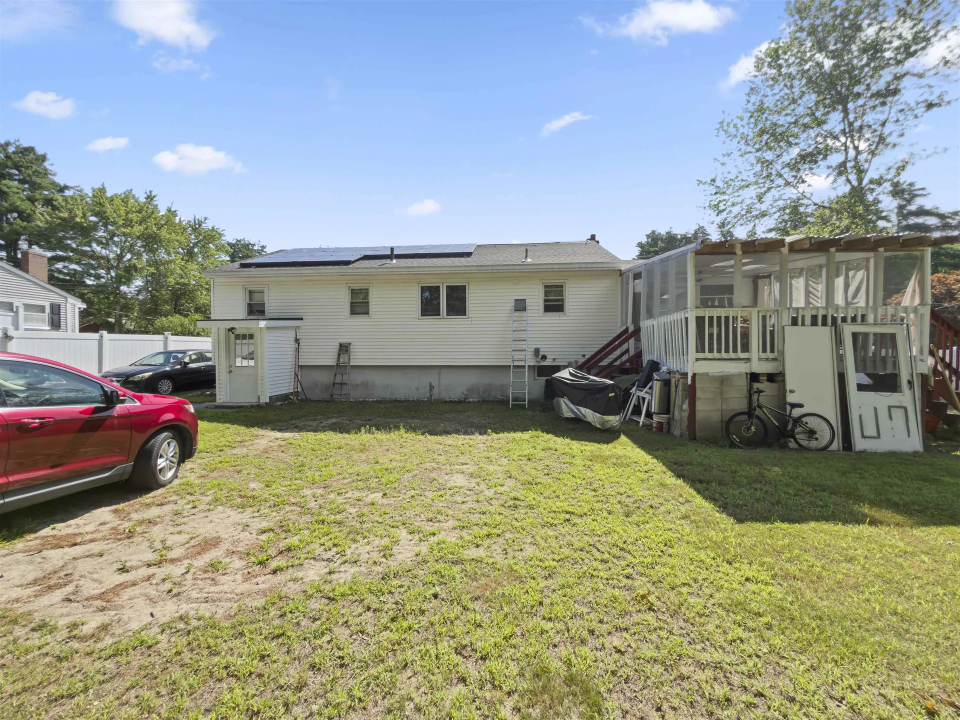 8 Haigh Avenue Salem NH 03079