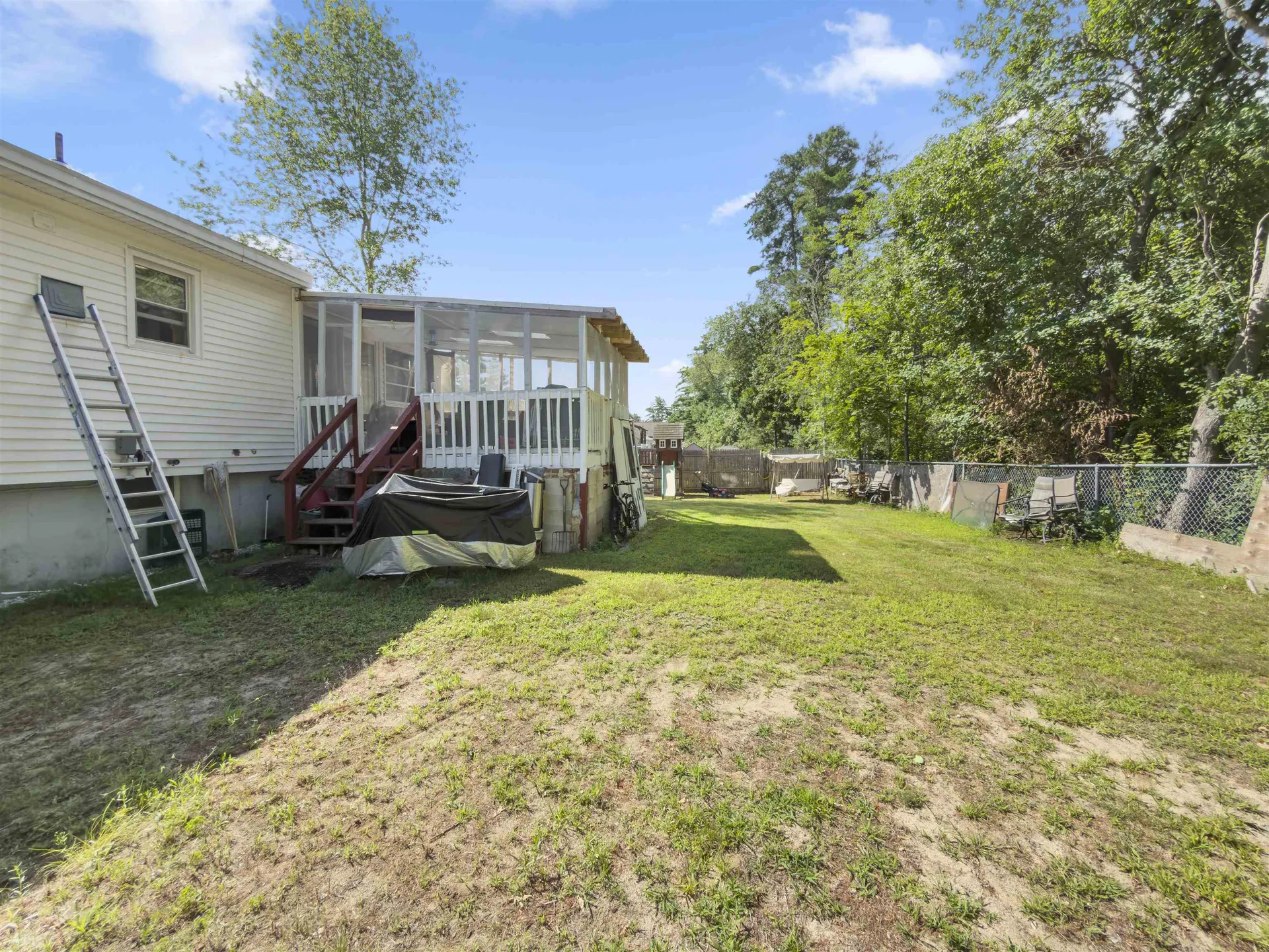 8 Haigh Avenue Salem NH 03079